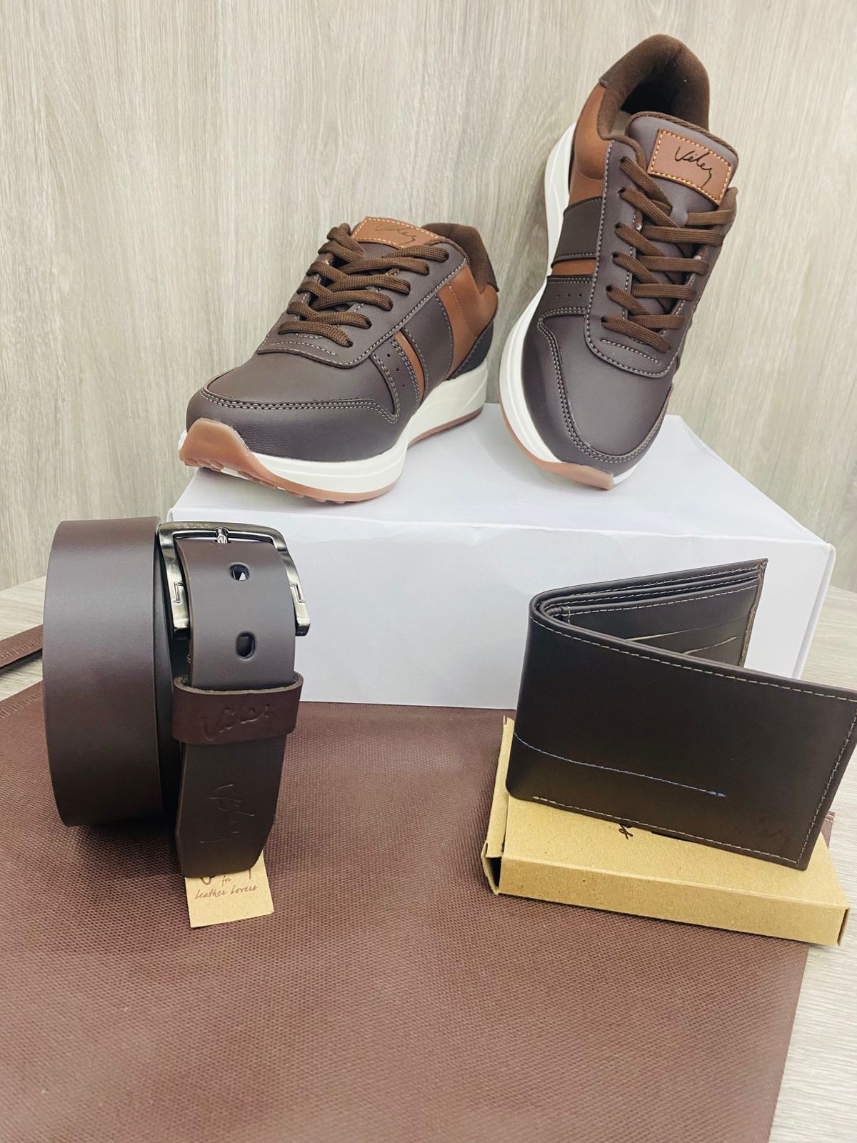 COMBO VÉLEZ ZAPATOS + CORREA + BILLETERA