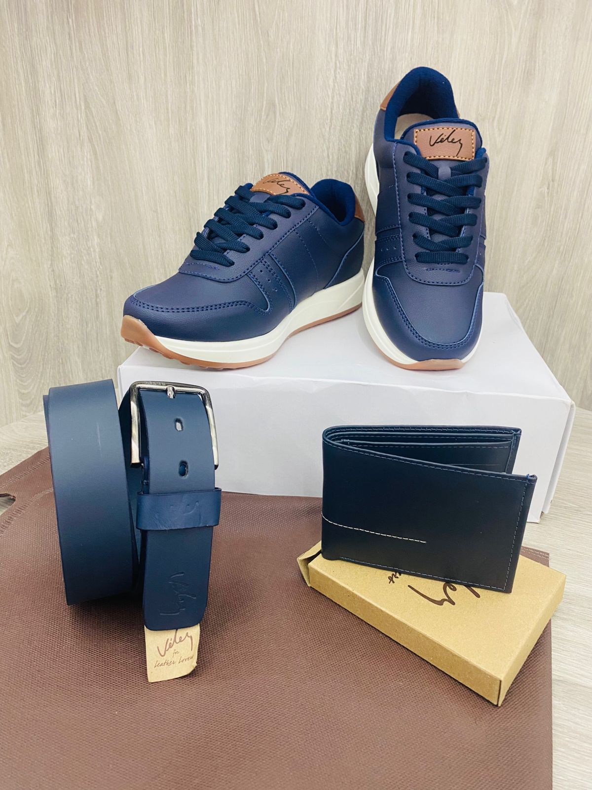 COMBO VÉLEZ ZAPATOS + CORREA + BILLETERA