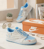 NIKE TRAVIS