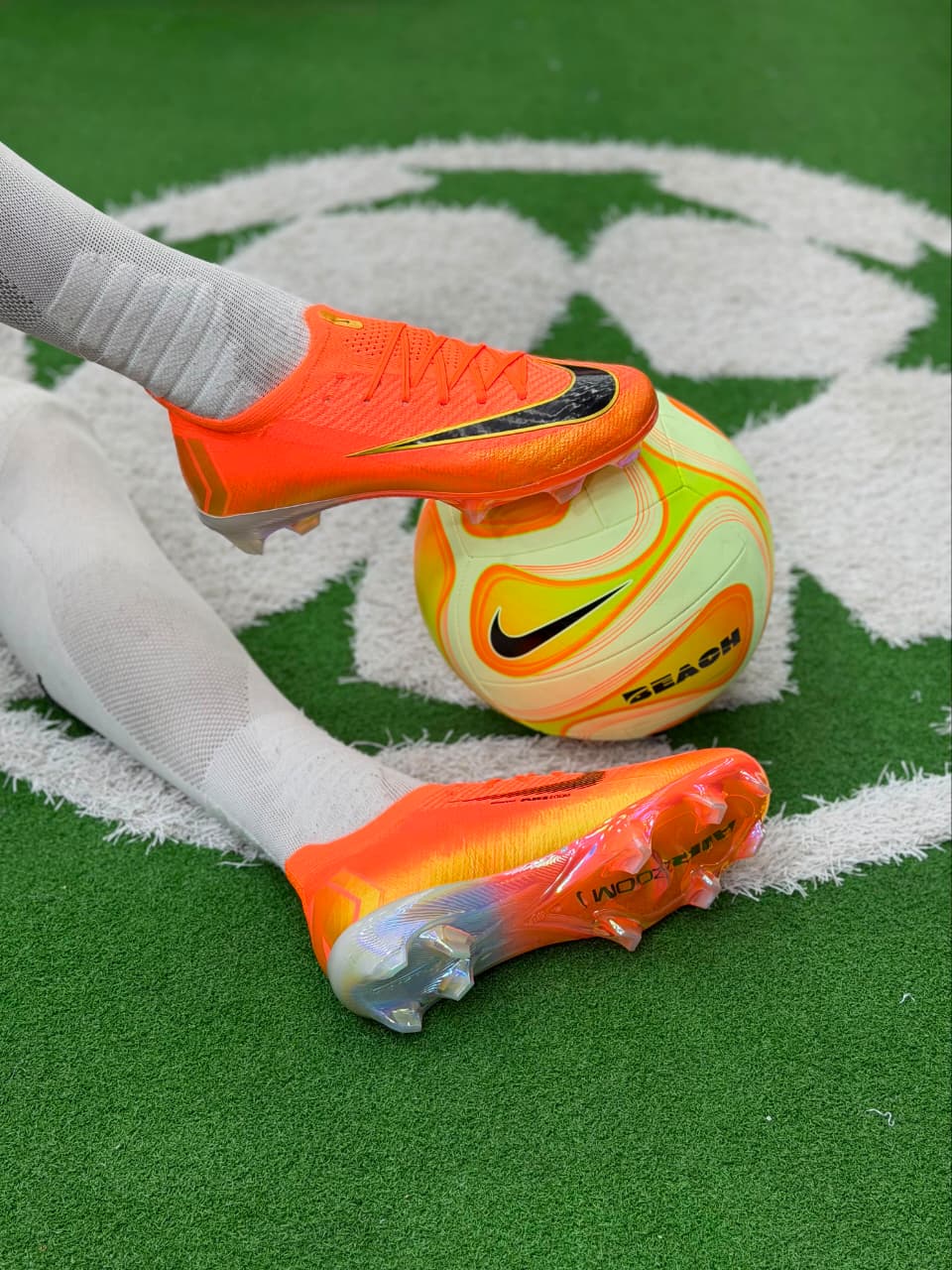 NIKE MERCURIAL