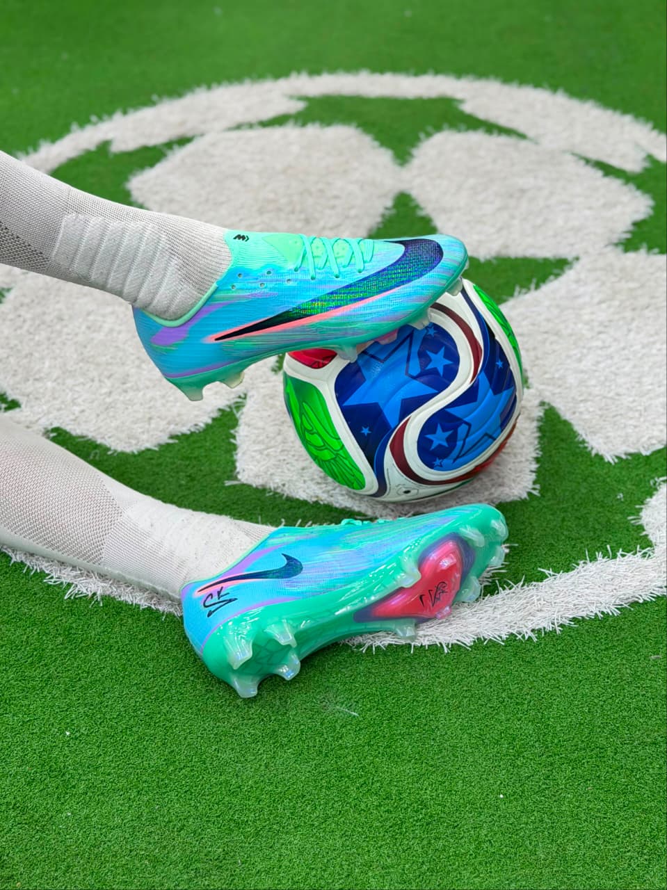 NIKE MERCURIAL