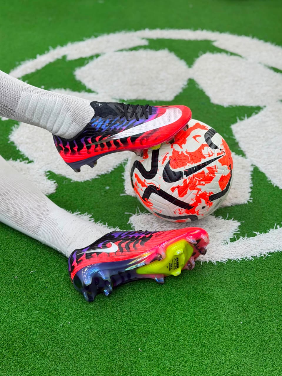 NIKE MERCURIAL