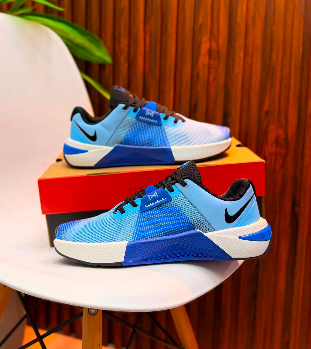 NIKE METCOM 10