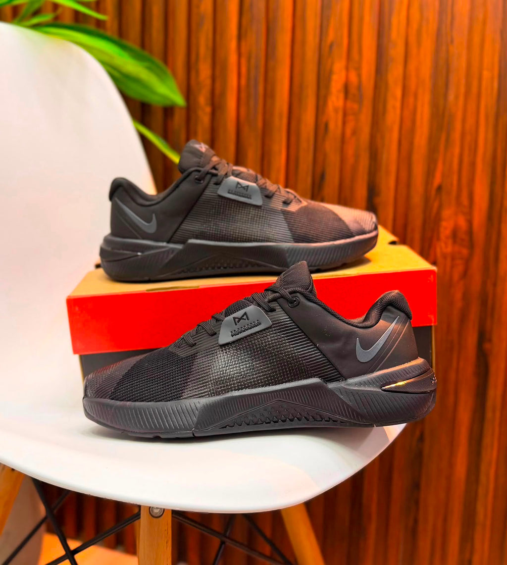 NIKE METCOM 10