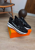 NIKE ZOOM